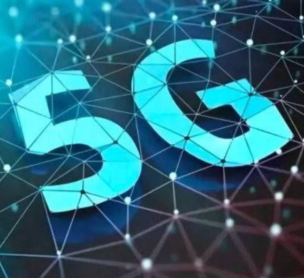 5G無(wú)人駕駛時(shí)代 誰(shuí)能占領(lǐng)車(chē)機(jī)制高點(diǎn)？